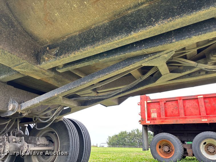 image for item EV3080 2006 Hilbilt 283/16HDXL end dump trailer