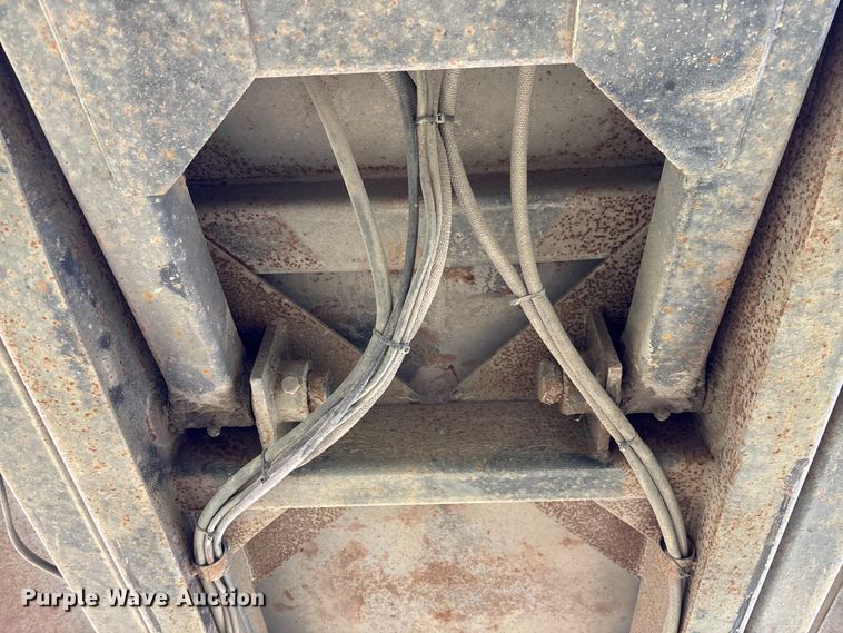 image for item EV3080 2006 Hilbilt 283/16HDXL end dump trailer