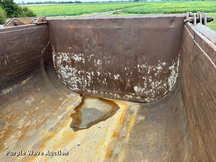 image for item EV3080 2006 Hilbilt 283/16HDXL end dump trailer