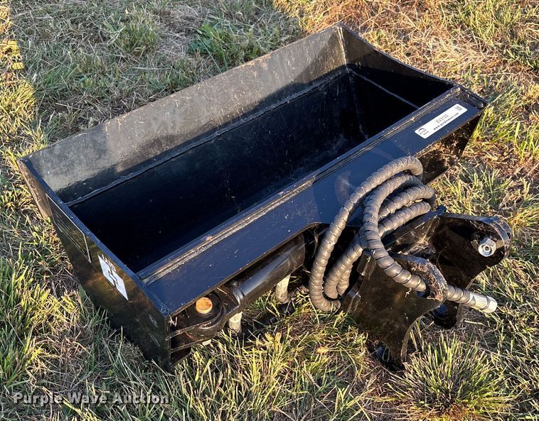 image for item EV3123 2024 GIYI excavator bucket