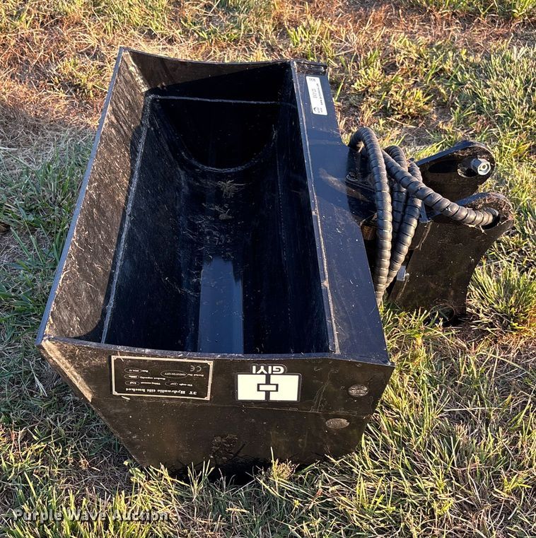 image for item EV3123 2024 GIYI excavator bucket