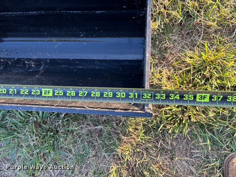 image for item EV3123 2024 GIYI excavator bucket