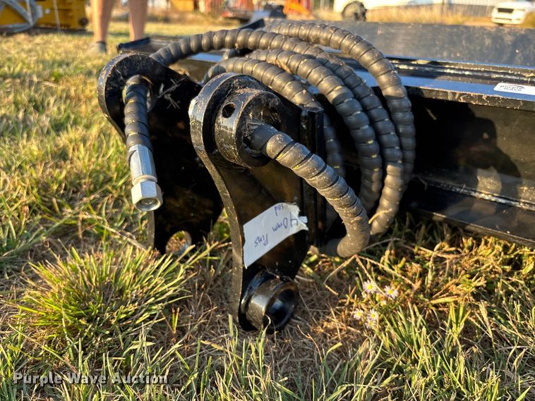 image for item EV3123 2024 GIYI excavator bucket