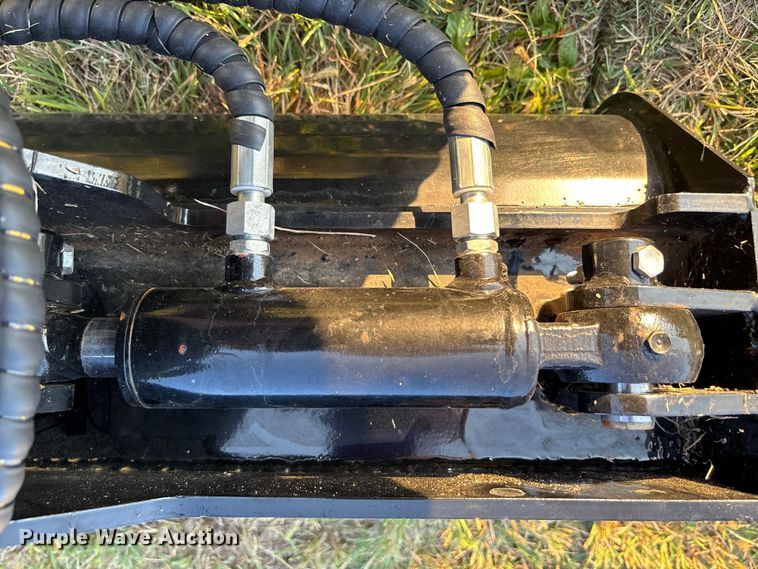 image for item EV3123 2024 GIYI excavator bucket