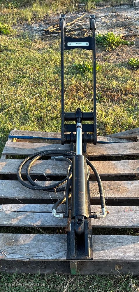 image for item EV3127 2024 GIYI excavator thumb