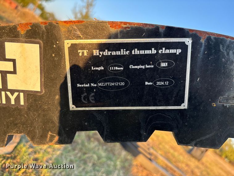 image for item EV3128 2024 GIYI excavator thumb