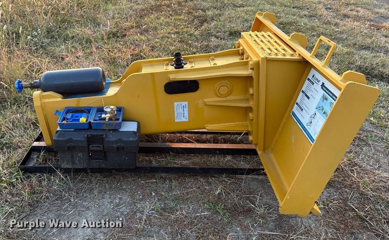 image for item EV3136 2024 Elephant EPB400SL-E skid steer breaker