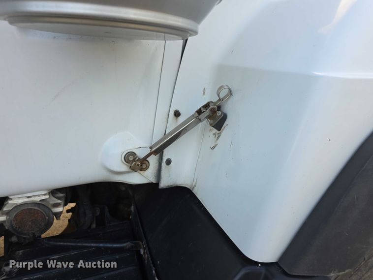 image for item FI0594 1997 Mack RD688S dump truck