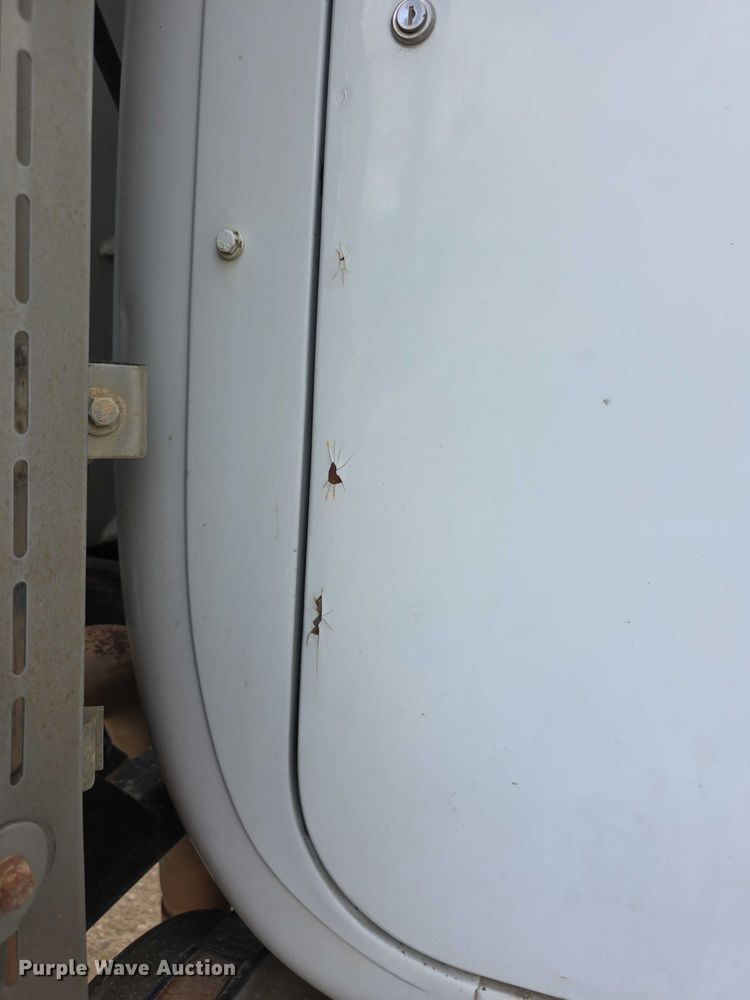 image for item FI0594 1997 Mack RD688S dump truck