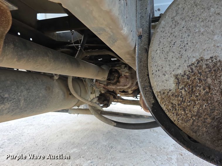 image for item FI0594 1997 Mack RD688S dump truck