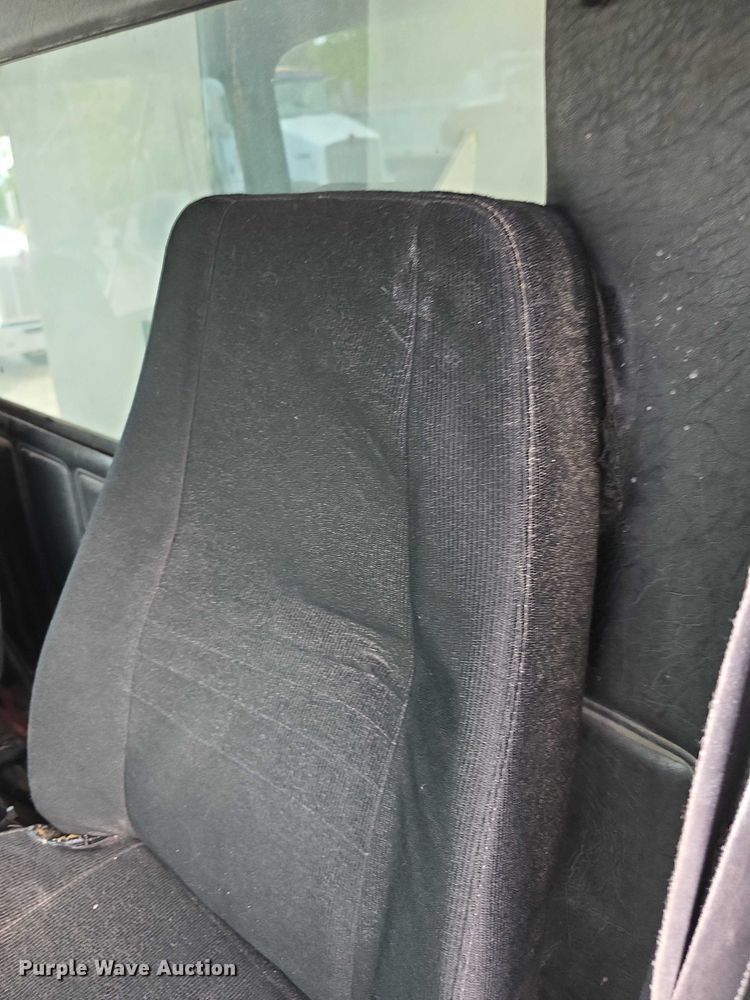 image for item FI0594 1997 Mack RD688S dump truck