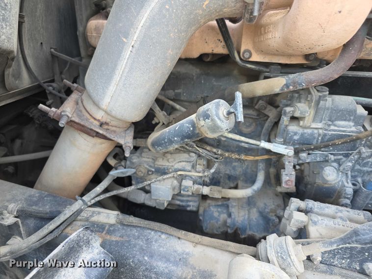 image for item FI0594 1997 Mack RD688S dump truck