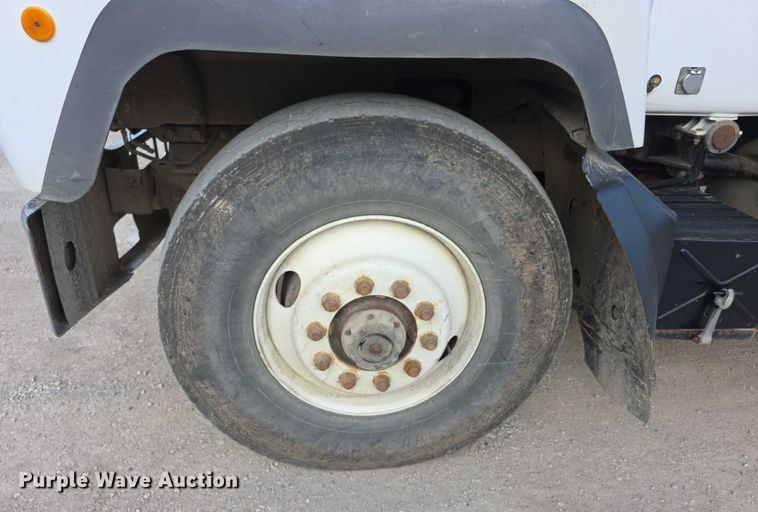 image for item FI0594 1997 Mack RD688S dump truck