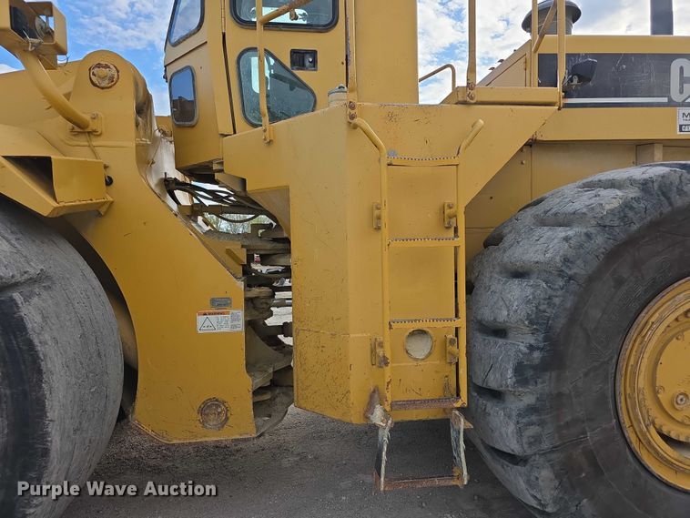 image for item FI0595 1997 Caterpillar 988F wheel loader