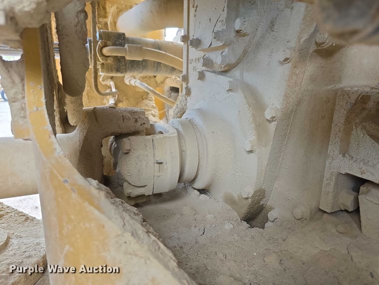 image for item FI0595 1997 Caterpillar 988F wheel loader