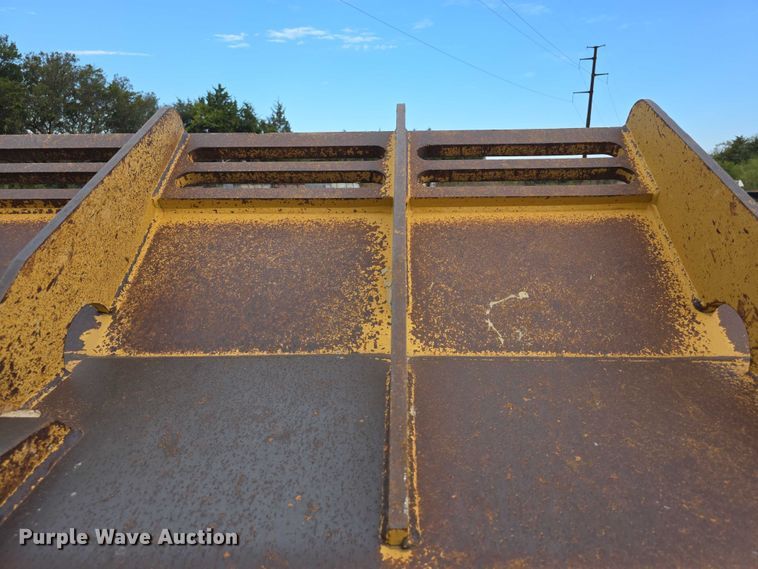 image for item FI0595 1997 Caterpillar 988F wheel loader