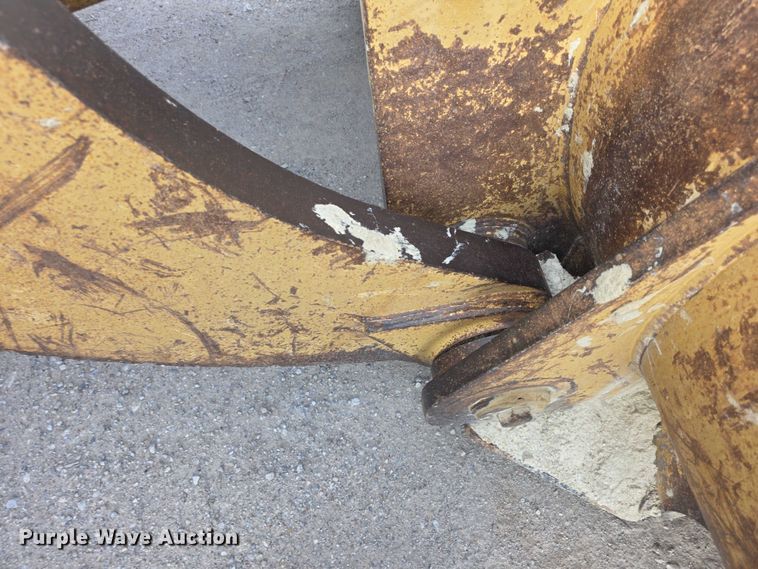 image for item FI0595 1997 Caterpillar 988F wheel loader