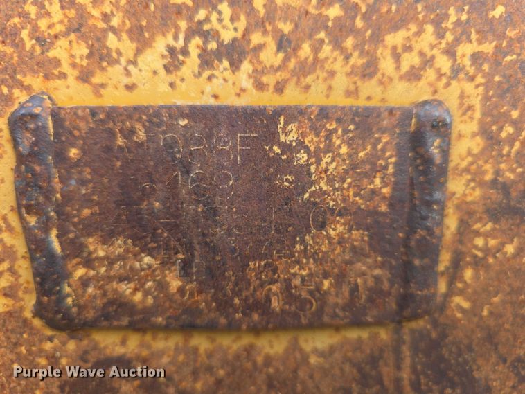 image for item FI0595 1997 Caterpillar 988F wheel loader