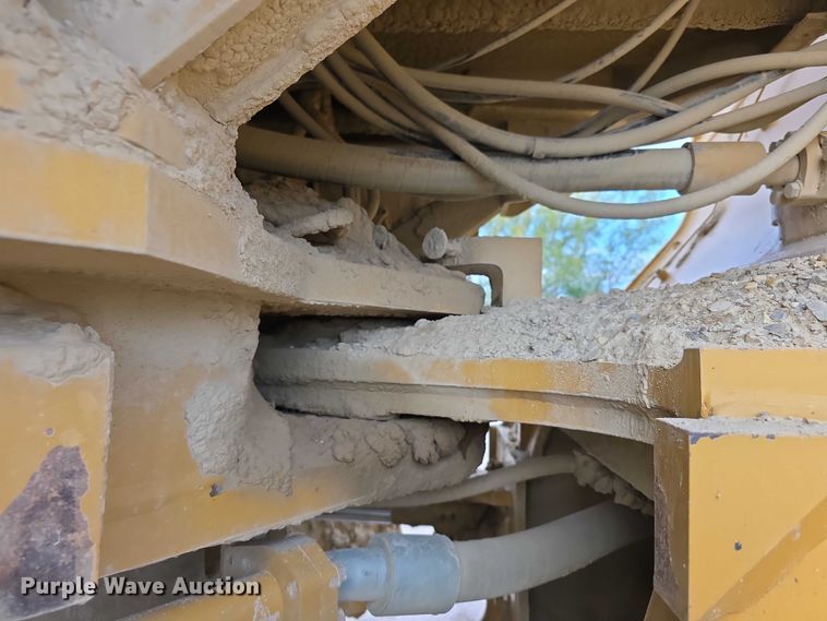 image for item FI0595 1997 Caterpillar 988F wheel loader