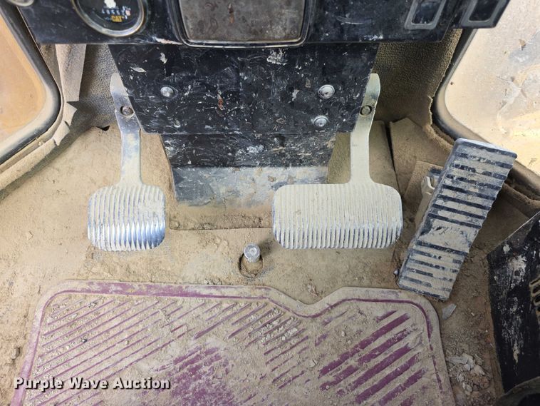 image for item FI0595 1997 Caterpillar 988F wheel loader