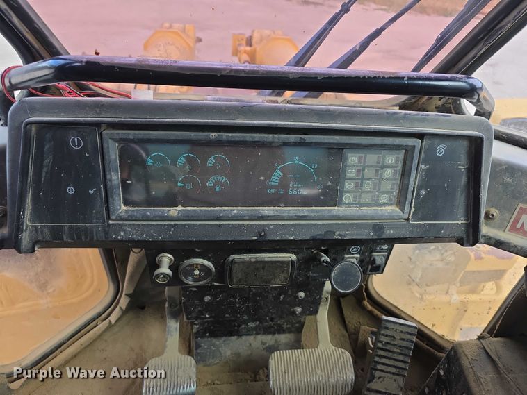 image for item FI0595 1997 Caterpillar 988F wheel loader