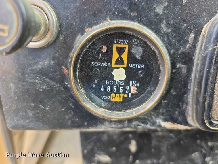 image for item FI0595 1997 Caterpillar 988F wheel loader