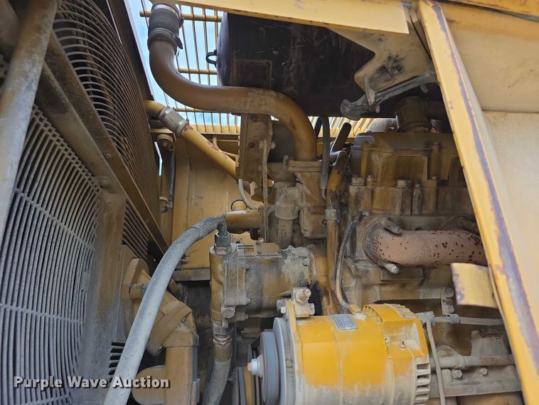 image for item FI0595 1997 Caterpillar 988F wheel loader