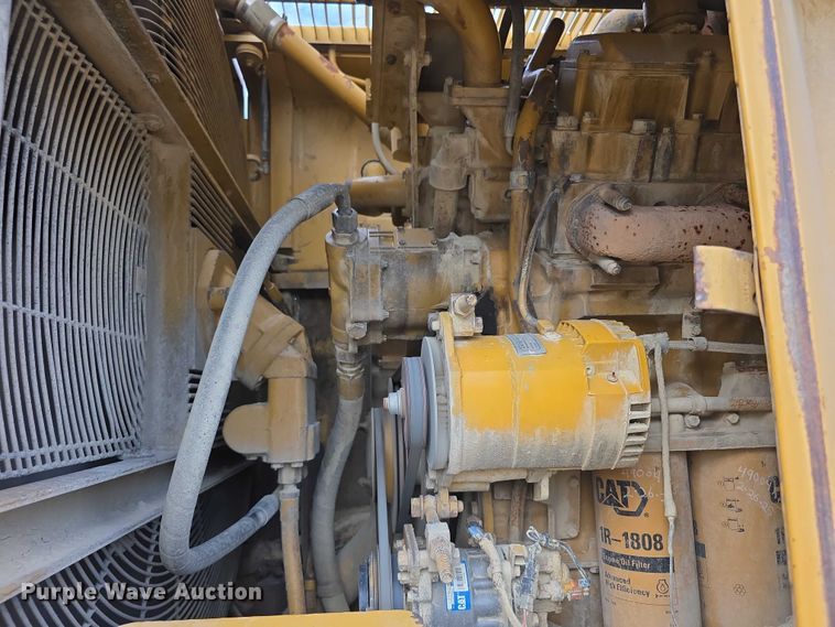 image for item FI0595 1997 Caterpillar 988F wheel loader