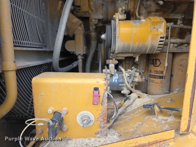 image for item FI0595 1997 Caterpillar 988F wheel loader