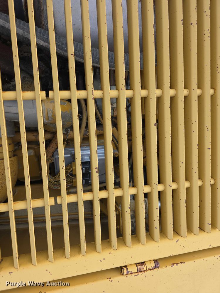 image for item FI0595 1997 Caterpillar 988F wheel loader