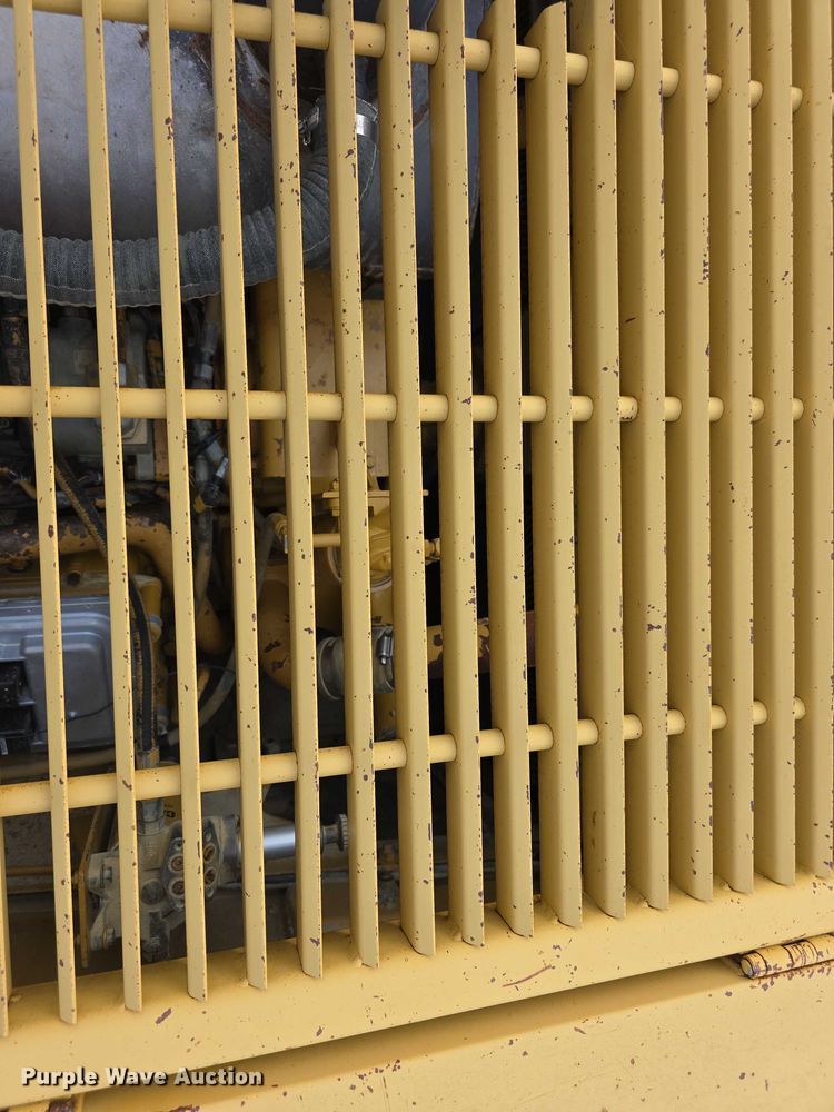 image for item FI0595 1997 Caterpillar 988F wheel loader