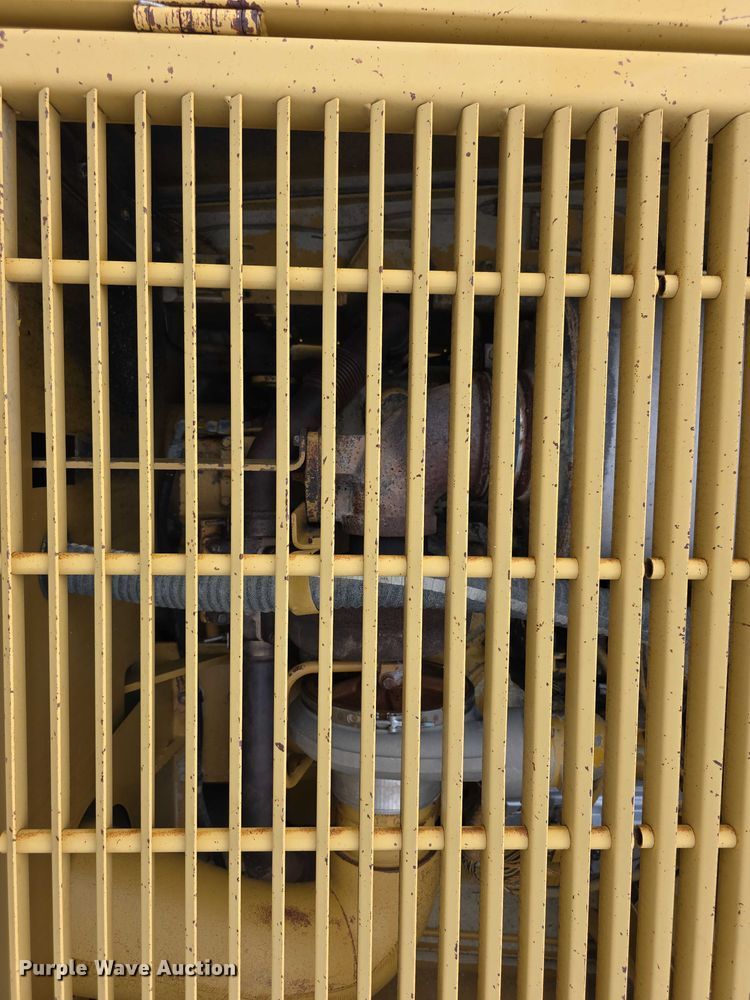 image for item FI0595 1997 Caterpillar 988F wheel loader