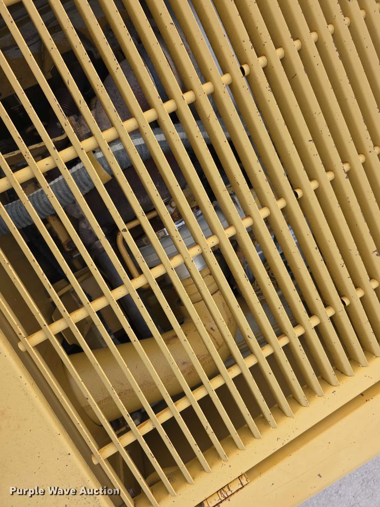 image for item FI0595 1997 Caterpillar 988F wheel loader