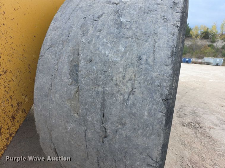 image for item FI0595 1997 Caterpillar 988F wheel loader