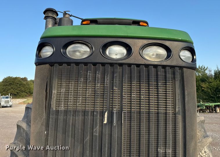 image for item GH9372 2008 John Deere 9530 Scraper Special 4WD tractor