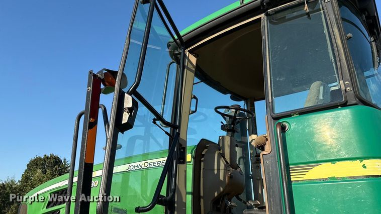 image for item GH9372 2008 John Deere 9530 Scraper Special 4WD tractor