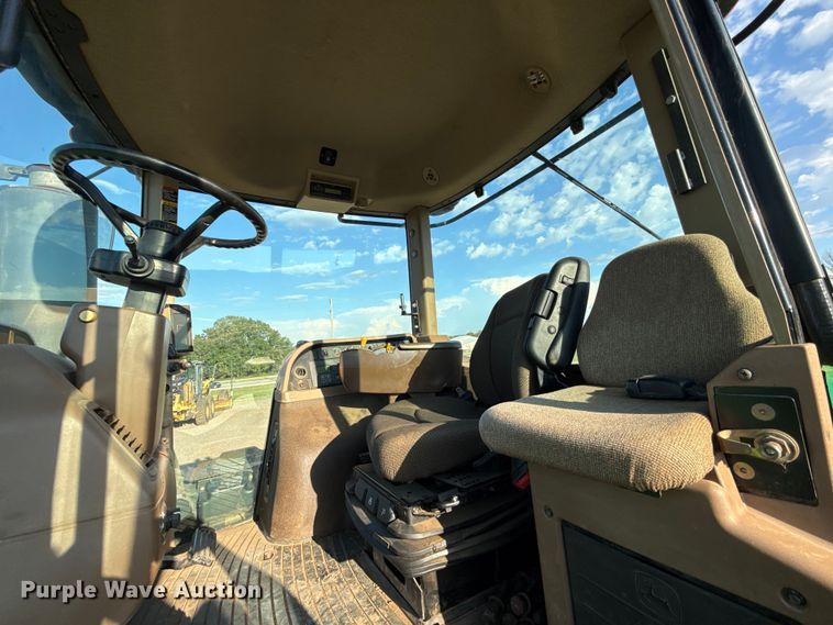 image for item GH9372 2008 John Deere 9530 Scraper Special 4WD tractor