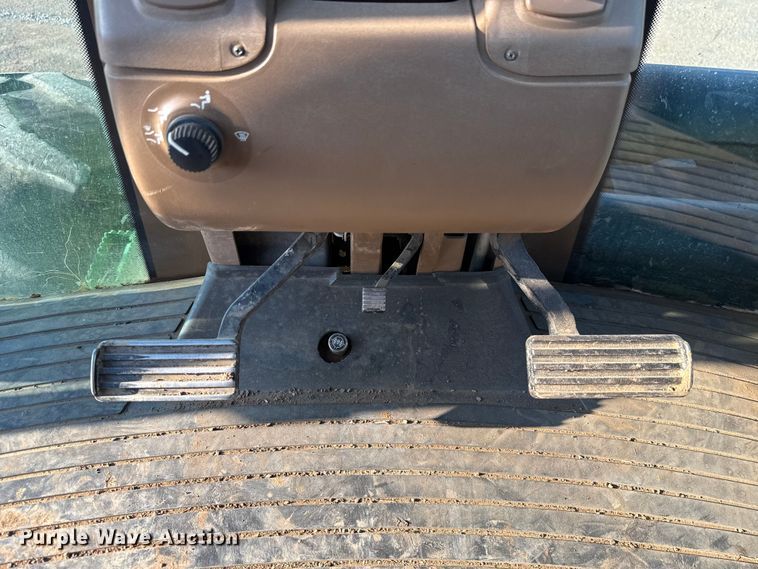 image for item GH9372 2008 John Deere 9530 Scraper Special 4WD tractor