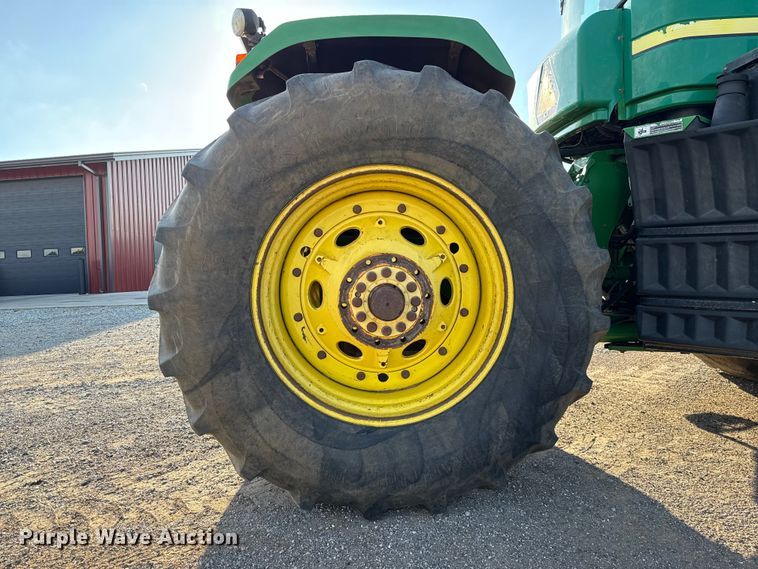 image for item GH9372 2008 John Deere 9530 Scraper Special 4WD tractor