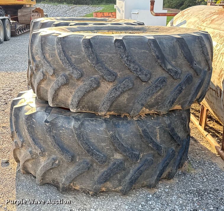 image for item GH9372 2008 John Deere 9530 Scraper Special 4WD tractor