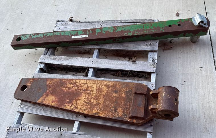 image for item GH9372 2008 John Deere 9530 Scraper Special 4WD tractor