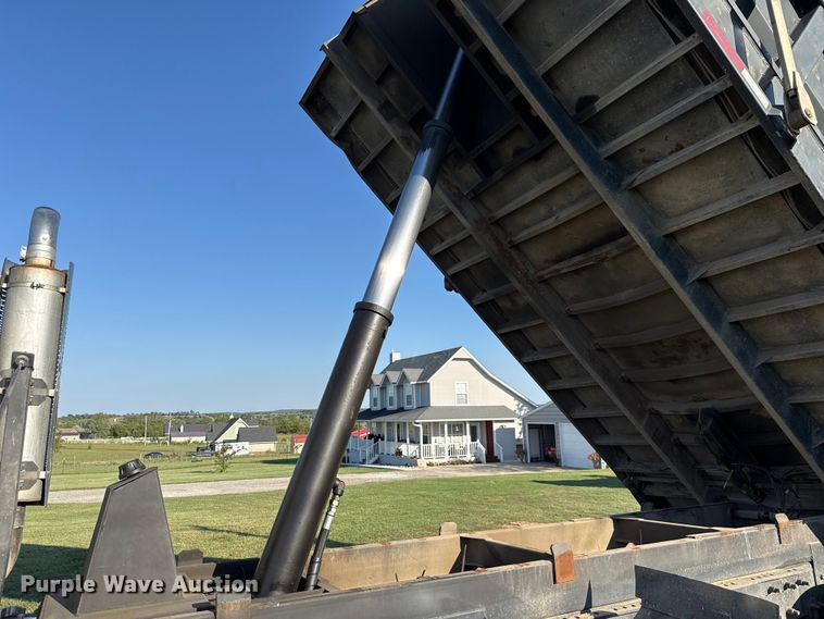 image for item GH9378 1997 Mack CH613 dump truck