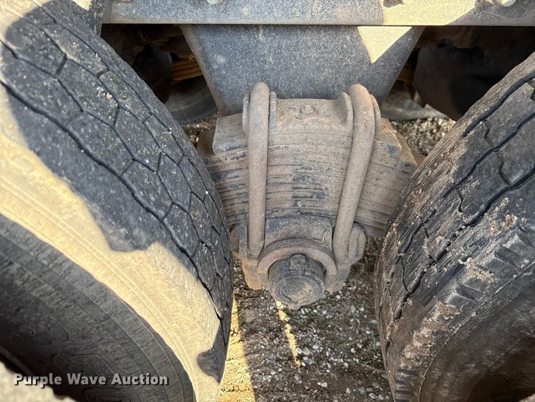 image for item GH9378 1997 Mack CH613 dump truck