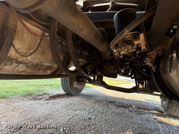 image for item GH9378 1997 Mack CH613 dump truck