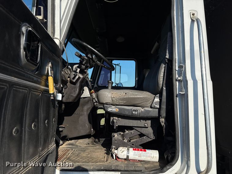 image for item GH9378 1997 Mack CH613 dump truck