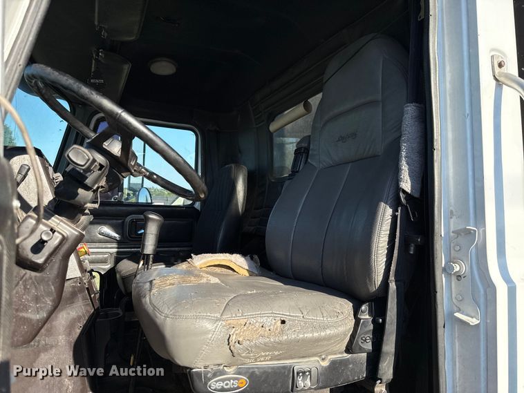 image for item GH9378 1997 Mack CH613 dump truck