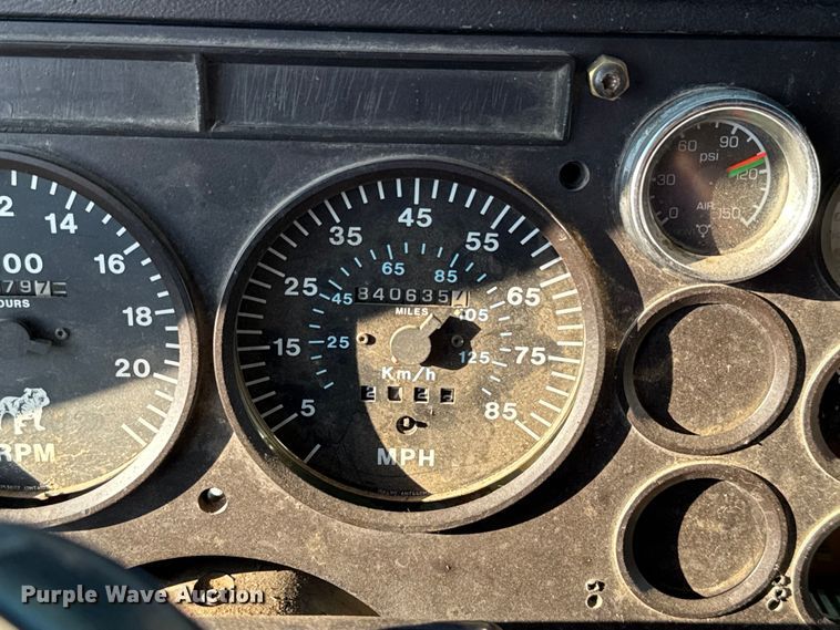 image for item GH9378 1997 Mack CH613 dump truck