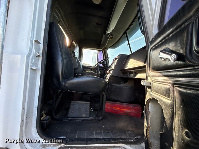 image for item GH9378 1997 Mack CH613 dump truck