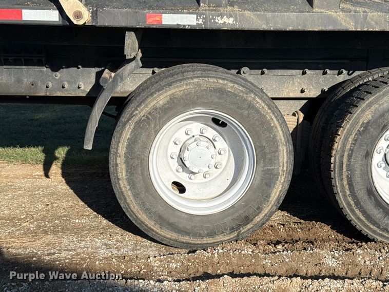 image for item GH9378 1997 Mack CH613 dump truck