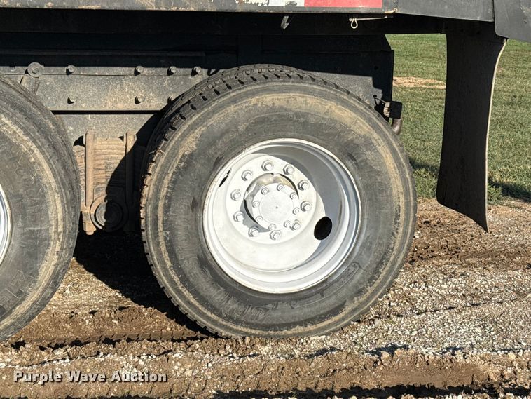 image for item GH9378 1997 Mack CH613 dump truck